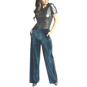 Beta Brand NEW Luxe Velvet Dress
Yoga Pants Women's Size L Dark Green Pull On